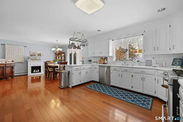 $795,000 | 15 Glenarden Road, Trumbull, CT 06611