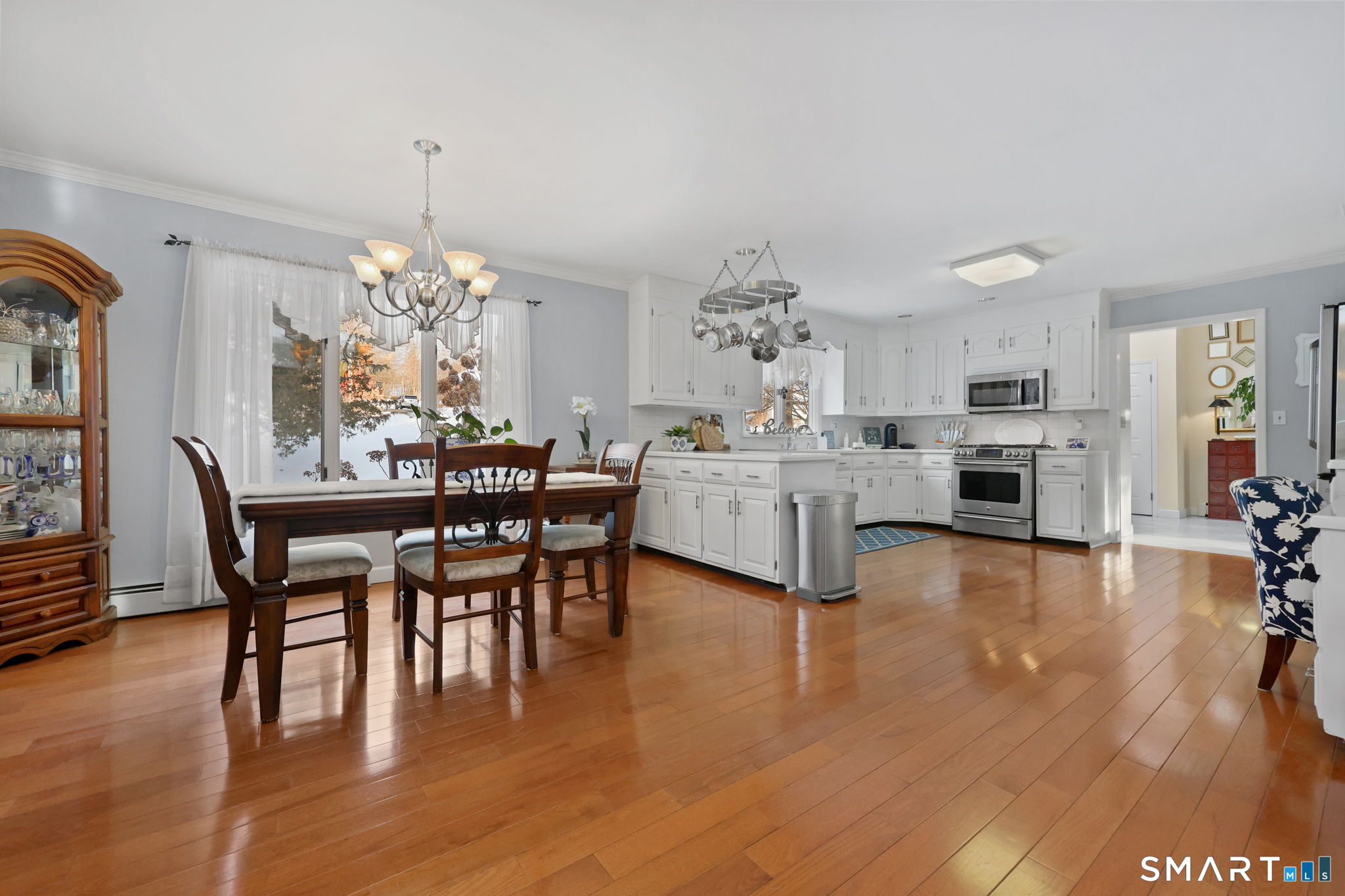 15 Glenarden Road Trumbull, CT 06611 - Photo 9 of 37