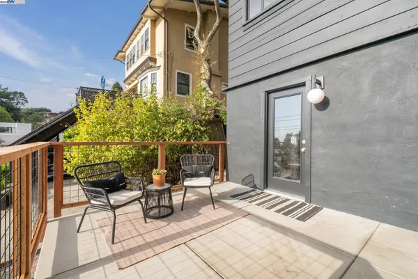$1,297,000 | 201 Amherst Avenue, Kensington, CA 94708