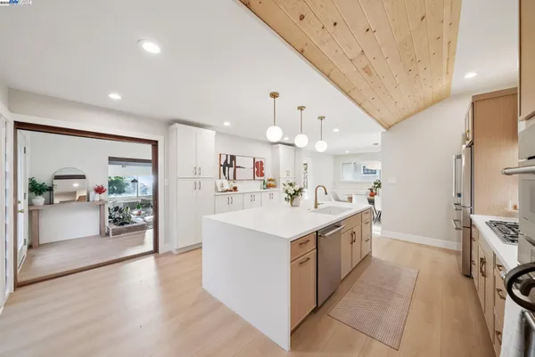 $1,297,000 | 201 Amherst Avenue, Kensington, CA 94708
