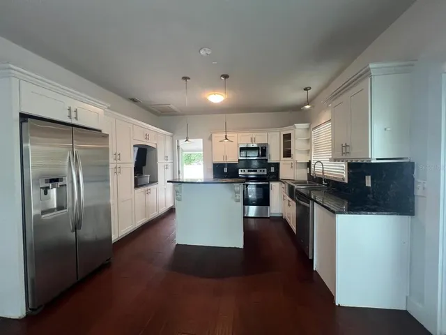 $2,700 | 3302 North Lincoln Avenue, Tampa, FL 33607