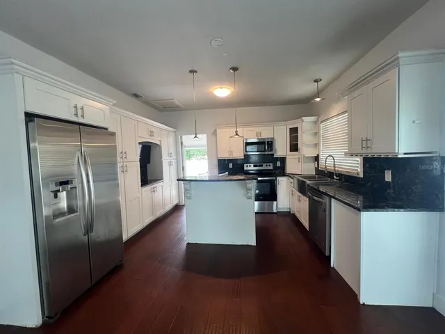 $2,700 | 3302 North Lincoln Avenue, Tampa, FL 33607