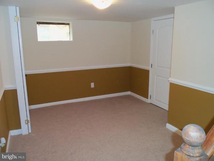 58 Del Rio Road Dundalk, MD 21222 - Photo 8 of 16 Den