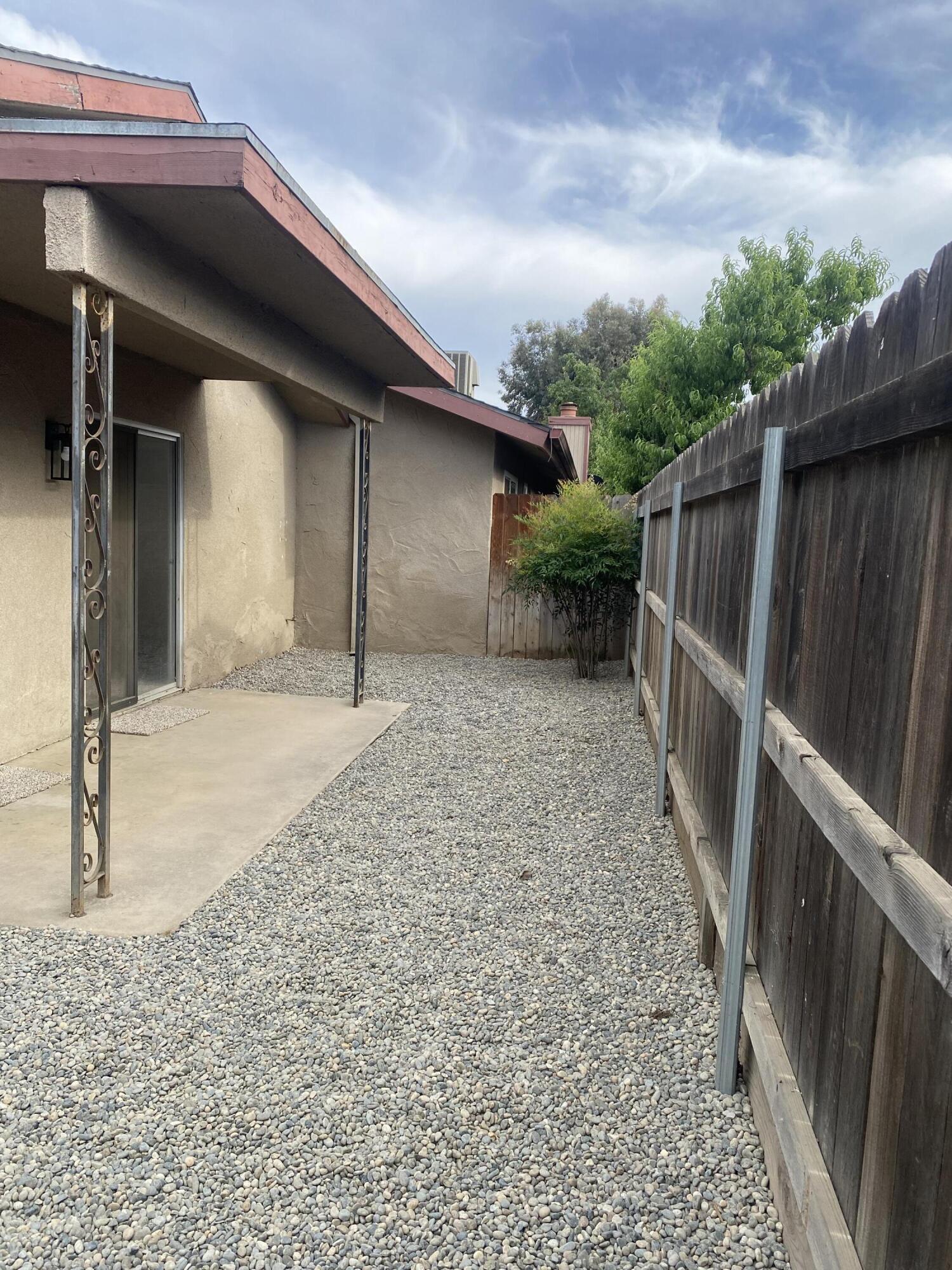3136 West Austin Way Fresno, CA 93722 - Photo 47 of 49