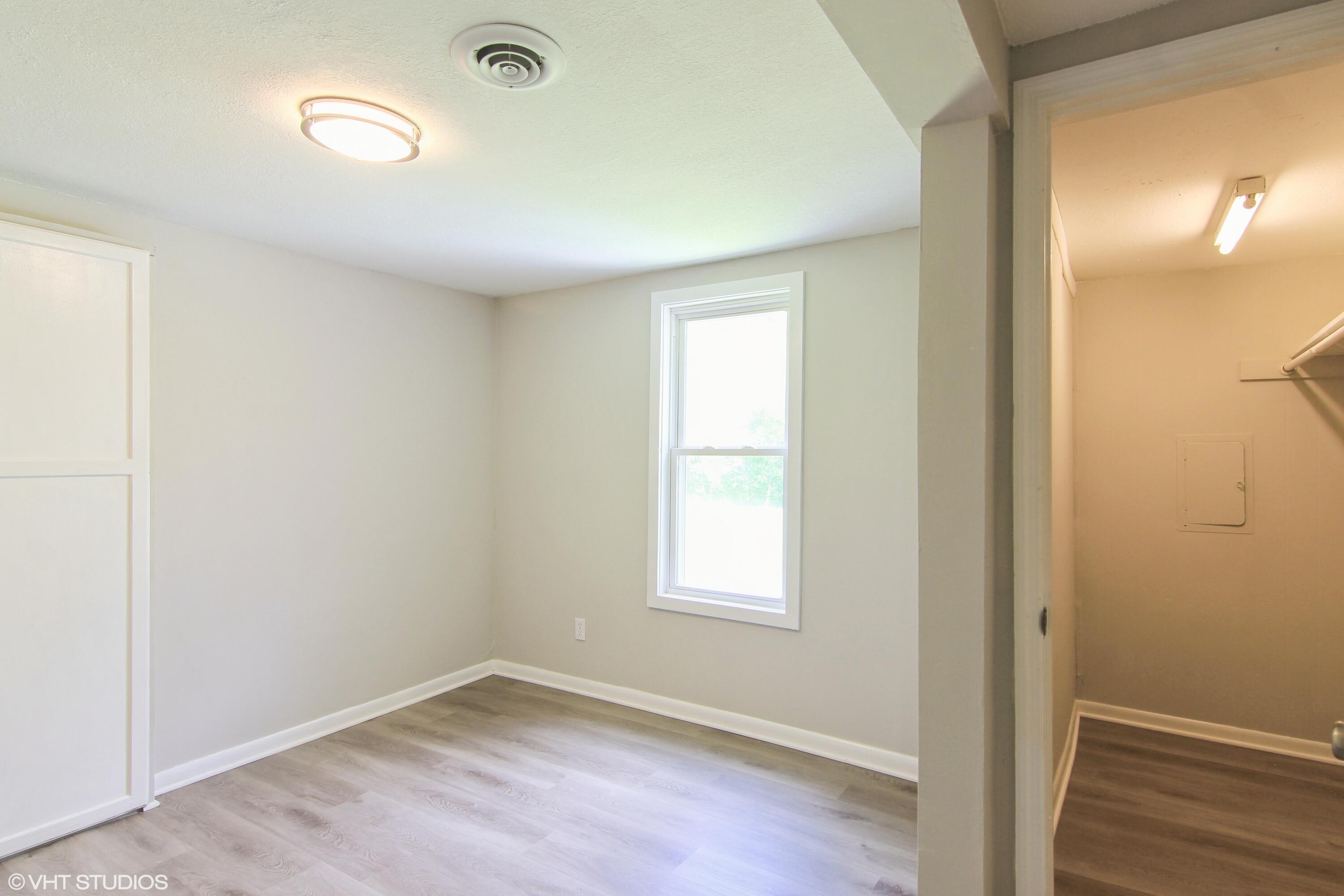 115 Land Loop Dunlap, TN 37327 - Photo 11 of 15 11_115LANDLOOPRD_2011_HiRes