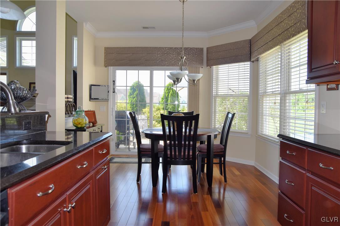 40 Inverness Lane Easton, PA 18045 - Photo 4 of 50 Gallery Image 4