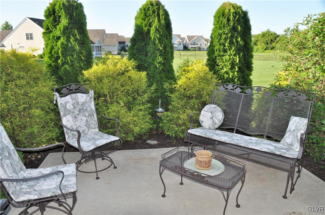 40 Inverness Lane Easton, PA 18045 - Photo 10 of 50 Gallery Image 10
