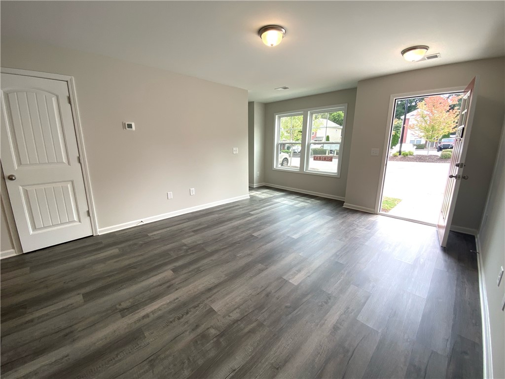 235 Pendleton Road, Unit Q2 Clemson, SC 29631 - Photo 3 of 28