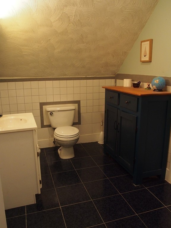 78 Beaconsfield Road Worcester, MA 01602 - Photo 22 of 30 a bathroom with a sink and a toilet