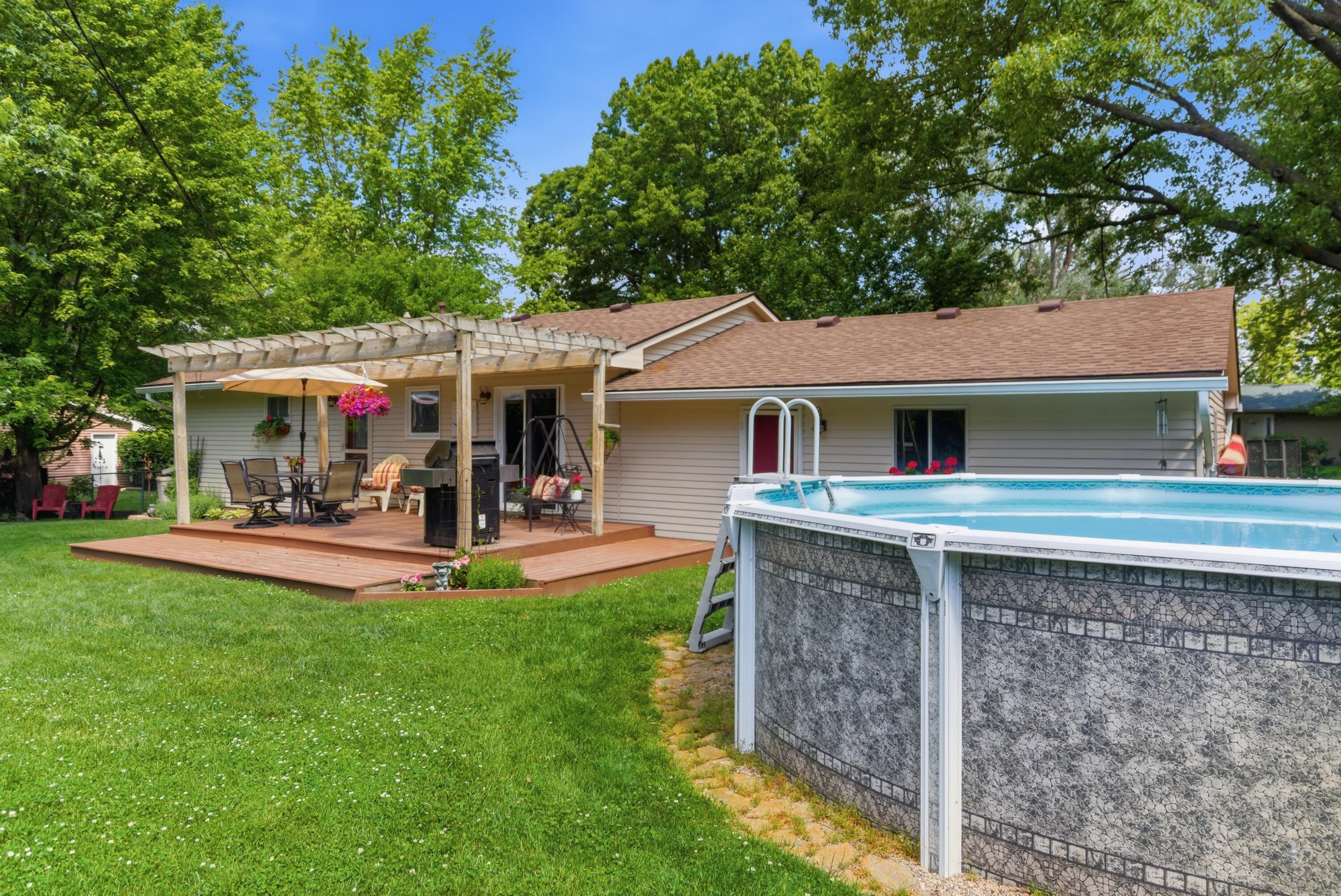2452 Moore Place Howell, MI 48843 - Photo 37 of 48 48-DSC07290