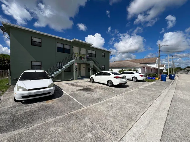 $1,550 | 1273 West 34th Street, Unit 2, Riviera Beach, FL 33404