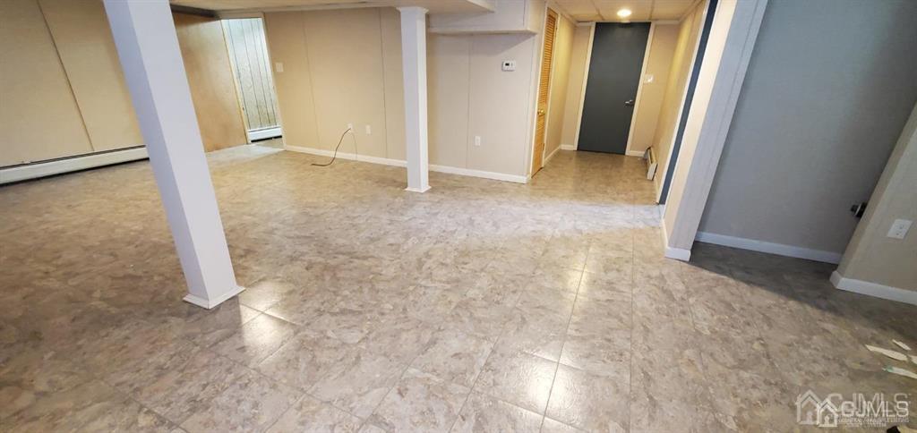 21 Portland Street Edison, NJ 08820 - Photo 13 of 25 Gallery Image 13