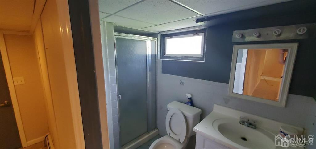 21 Portland Street Edison, NJ 08820 - Photo 15 of 25 Gallery Image 15