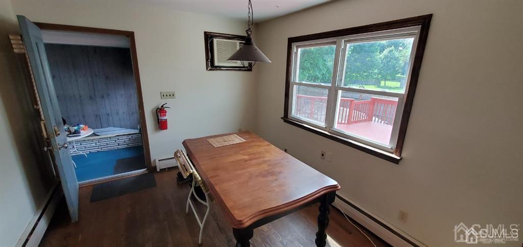 21 Portland Street Edison, NJ 08820 - Photo 4 of 25 Gallery Image 4