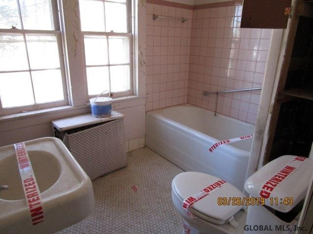 3 Sunnyside Road Scotia, NY 12302 - Photo 10 of 16 Photo 10