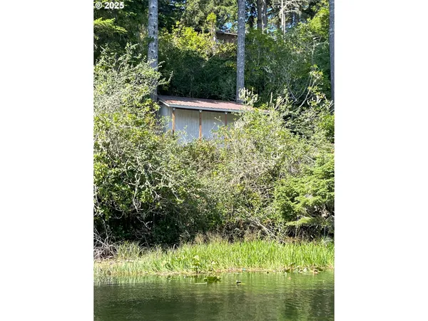 $289,900 | 88921 Bayberry Lane, Florence, OR 97439