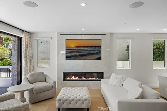 $20,000 | 509 Carnation Avenue, Corona del Mar, CA 92625