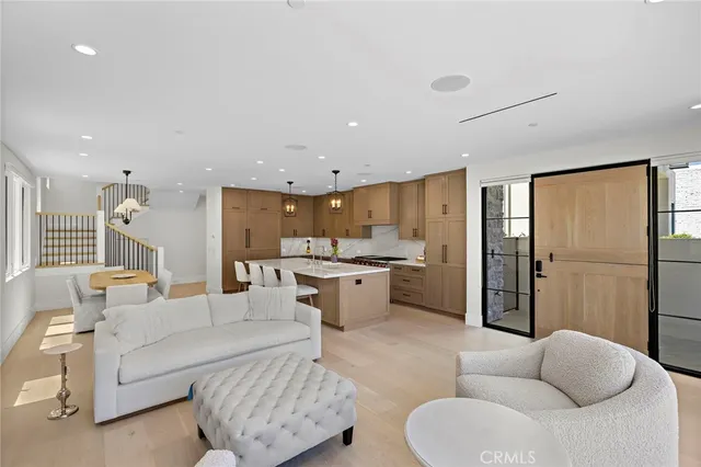 $20,000 | 509 Carnation Avenue, Corona del Mar, CA 92625