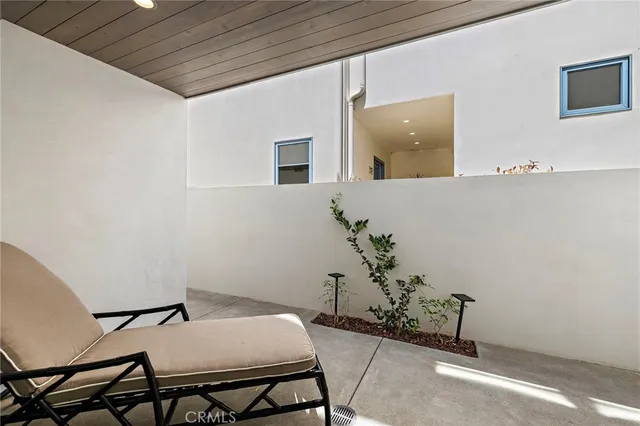 $20,000 | 509 Carnation Avenue, Corona del Mar, CA 92625