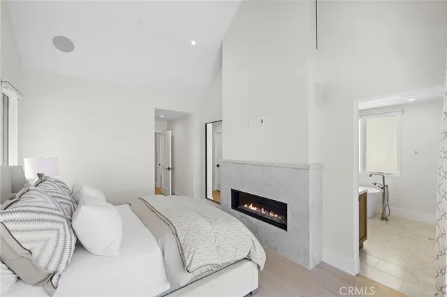 $20,000 | 509 Carnation Avenue, Corona del Mar, CA 92625