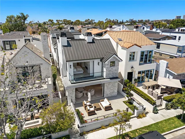 $20,000 | 509 Carnation Avenue, Corona del Mar, CA 92625