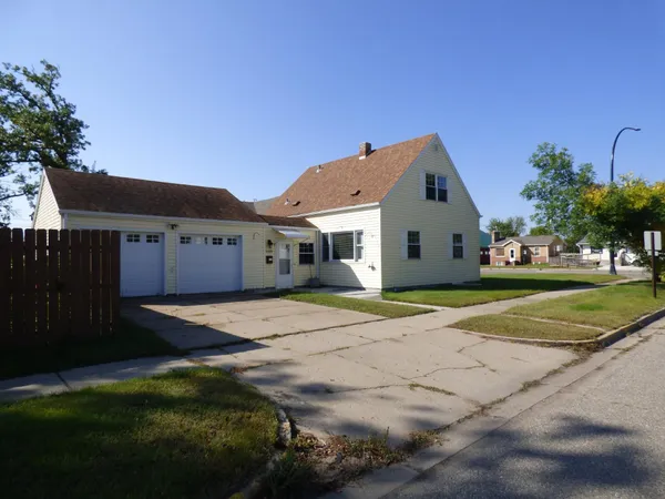 $269,500 | 1320 Bemidji Avenue North, Bemidji, MN 56601
