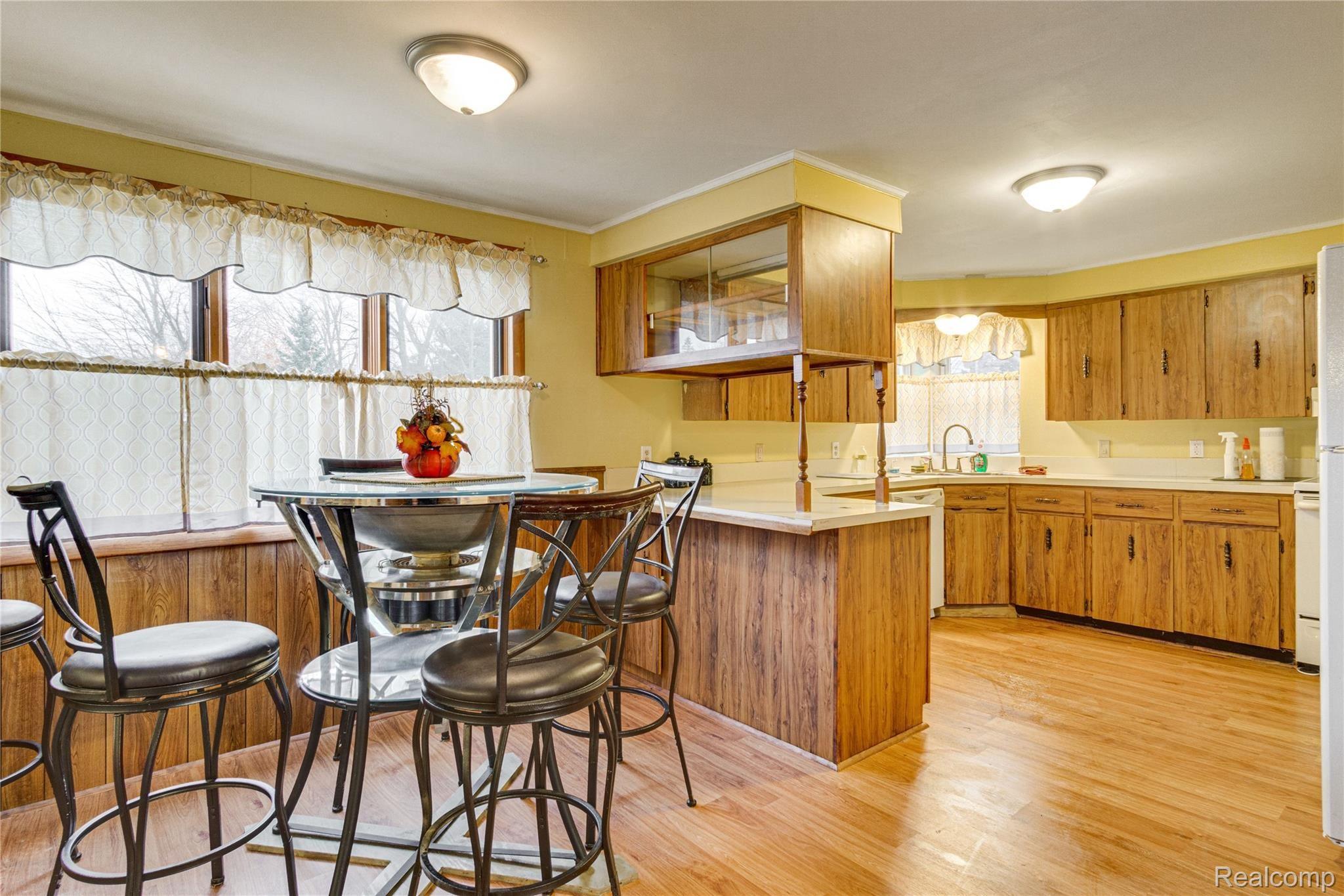 11432 North Belsay Road Clio, MI 48420 - Photo 6 of 22 Interiors (11 of 23).jpg