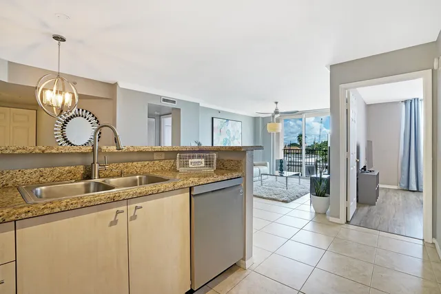 $3,500 | 1801 North Flagler Drive, Unit 436, West Palm Beach, FL 33407