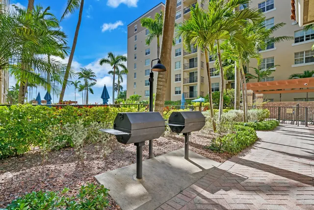 $3,500 | 1801 North Flagler Drive, Unit 436, West Palm Beach, FL 33407