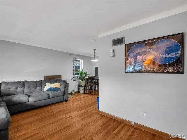 $274,900 | 2830 59th Street, St. Louis, MO 63139