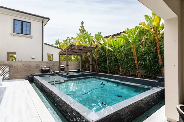 $18,000 | 72 Eider Run, Irvine, CA 92618