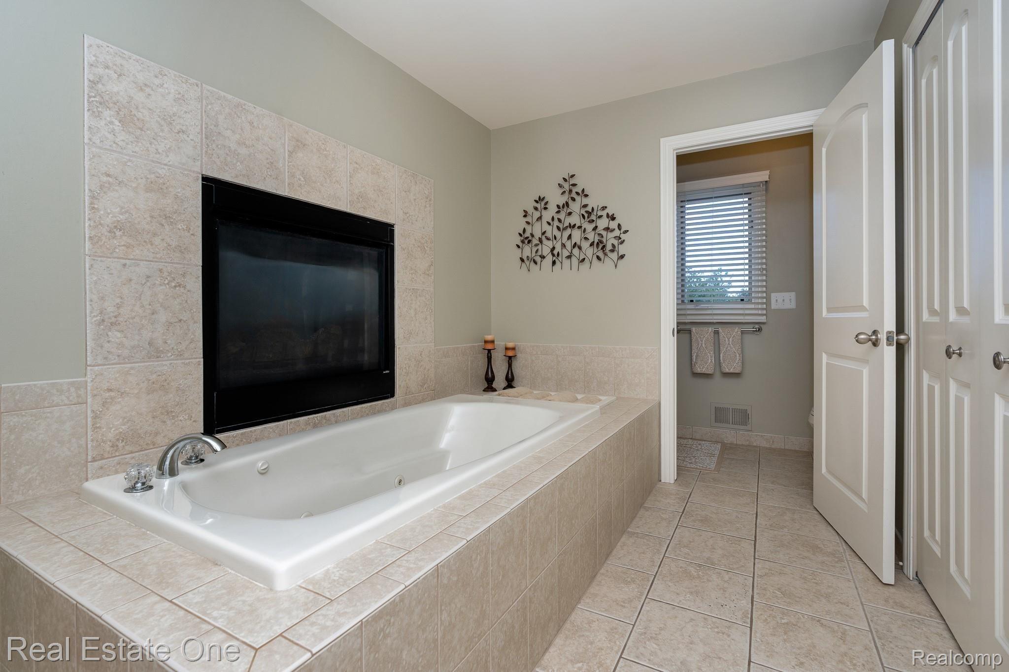 1169 Krista Court Rochester, MI 48307 - Photo 20 of 42 Krista Ct MLS-W027.jpg