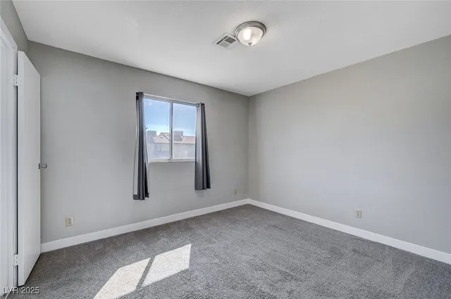 $1,550 | 527 Kristin Lane, Henderson, NV 89011