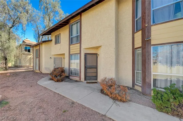 $1,550 | 527 Kristin Lane, Henderson, NV 89011