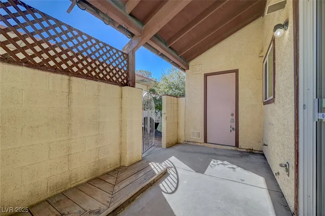 $1,550 | 527 Kristin Lane, Henderson, NV 89011