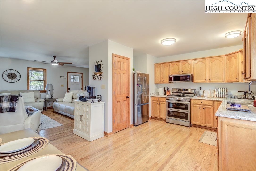 674 Rivers Edge Road Sparta, NC 28675 - Photo 17 of 41 Gallery Image 17