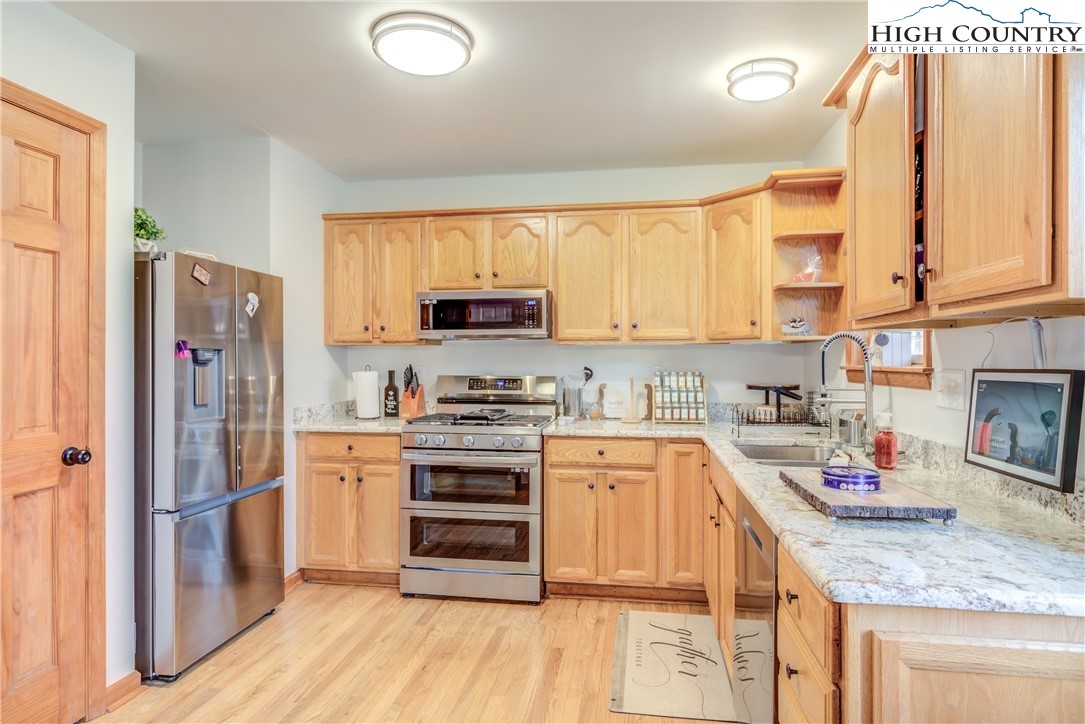674 Rivers Edge Road Sparta, NC 28675 - Photo 21 of 41 Gallery Image 21