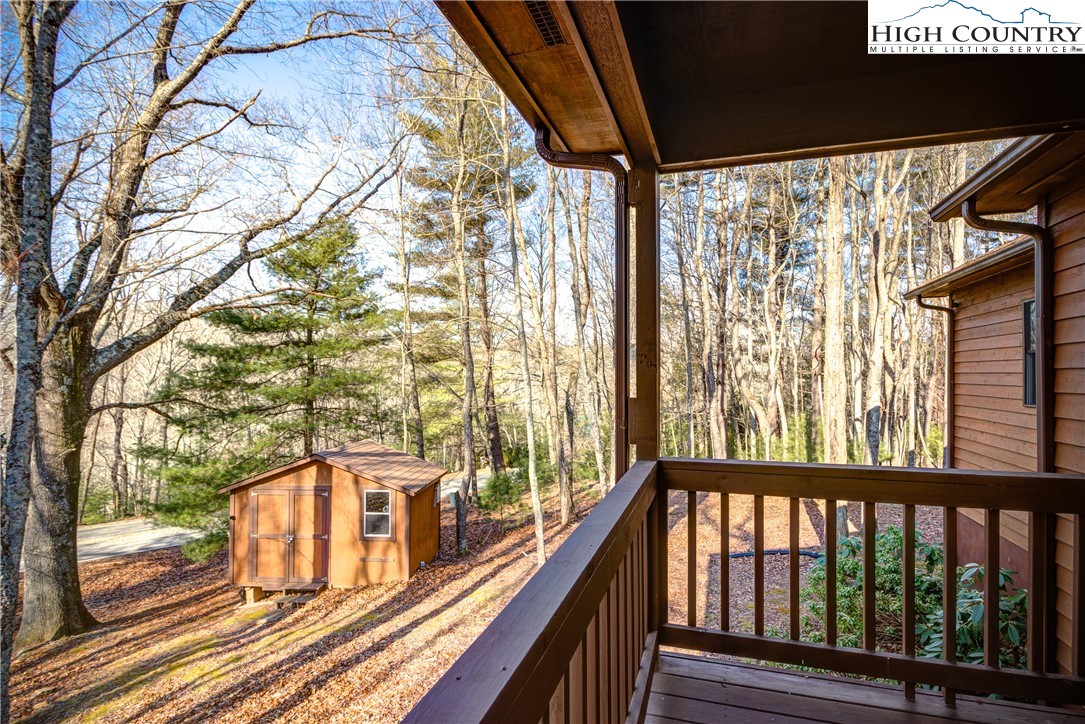 674 Rivers Edge Road Sparta, NC 28675 - Photo 10 of 41 Gallery Image 10