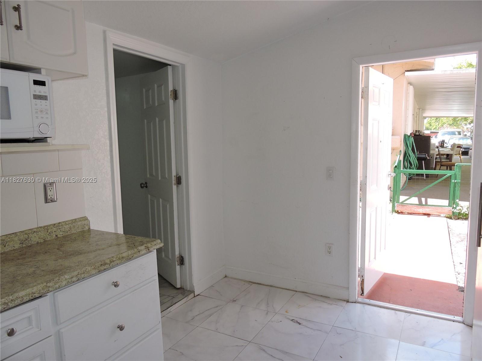 525 East 24th Street, Unit 4 Hialeah, FL 33013 - Photo 10 of 17