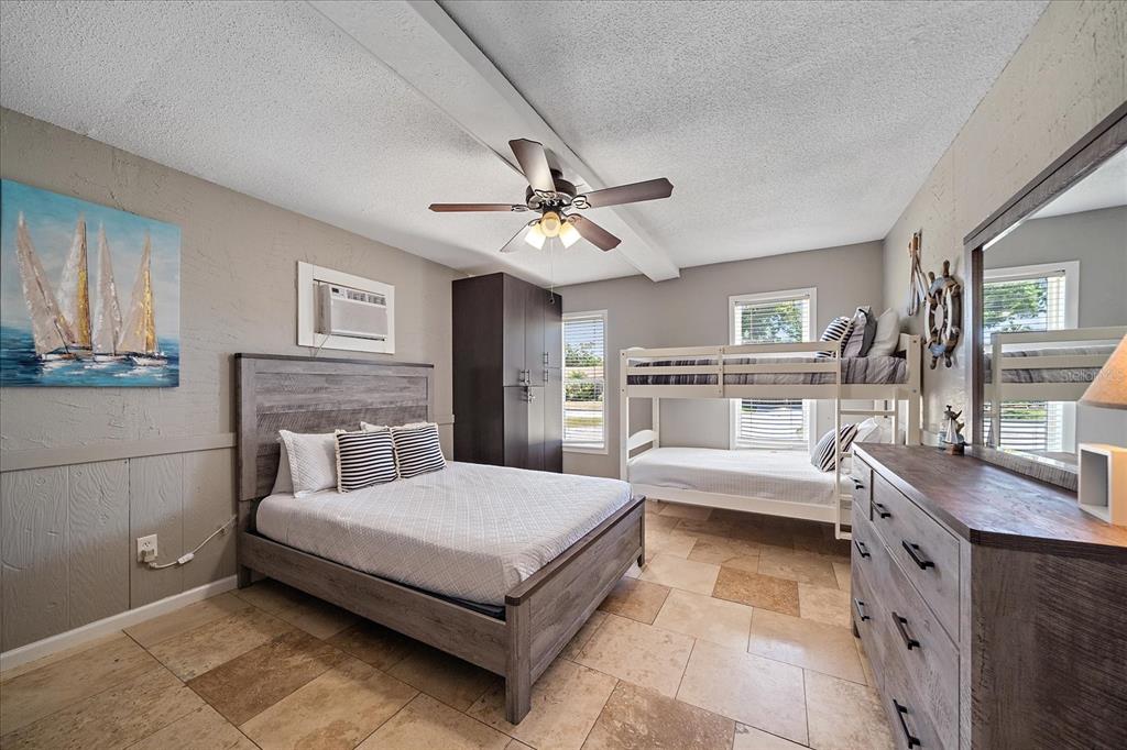 3209 Ashton Road Sarasota, FL 34231 - Photo 33 of 47