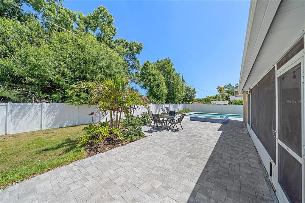 3209 Ashton Road Sarasota, FL 34231 - Photo 38 of 47