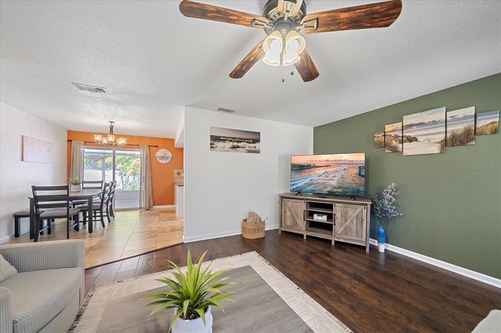 3209 Ashton Road Sarasota, FL 34231 - Photo 7 of 47