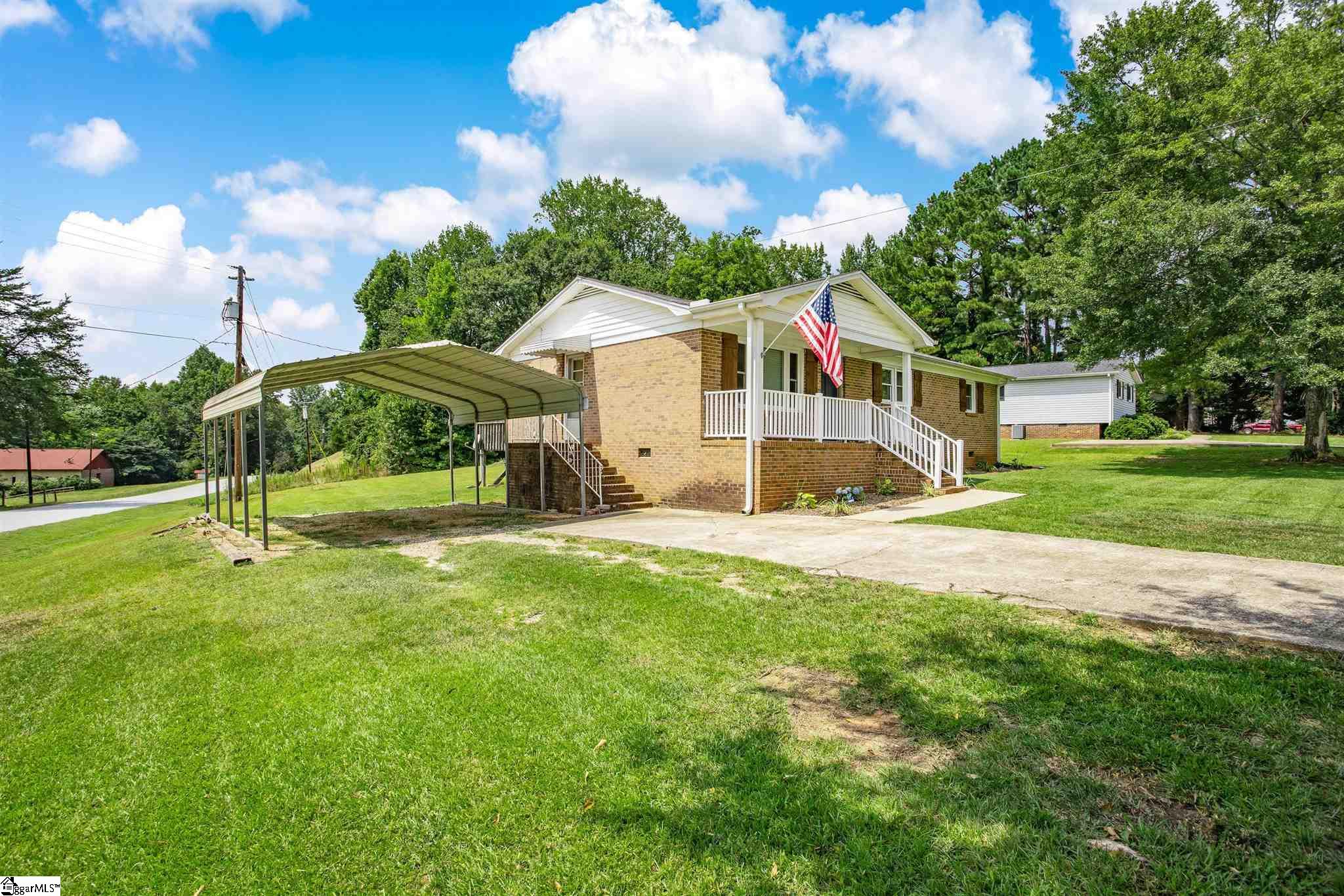 12501 Old White Horse Road Travelers Rest, SC 29690 - Photo 3 of 25