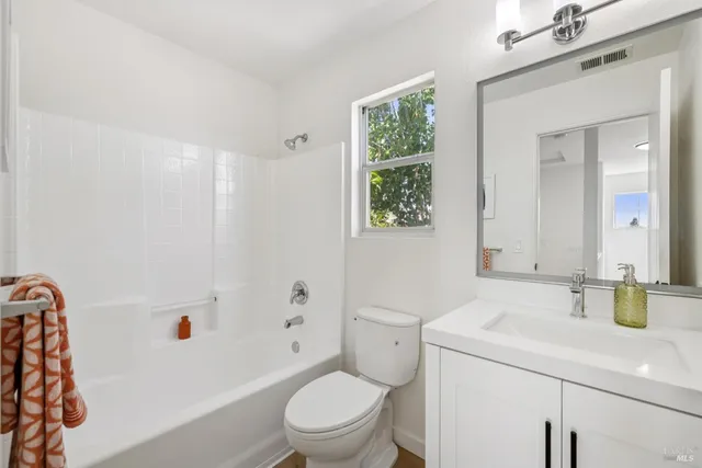 an empty room with a empty space