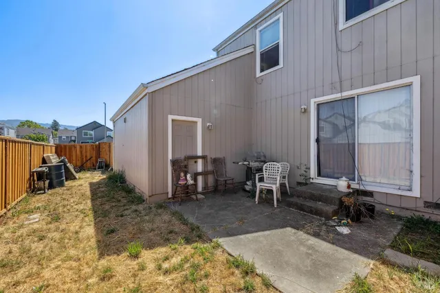 $950,000 | 542-548 Horizon Way, Santa Rosa, CA 95407