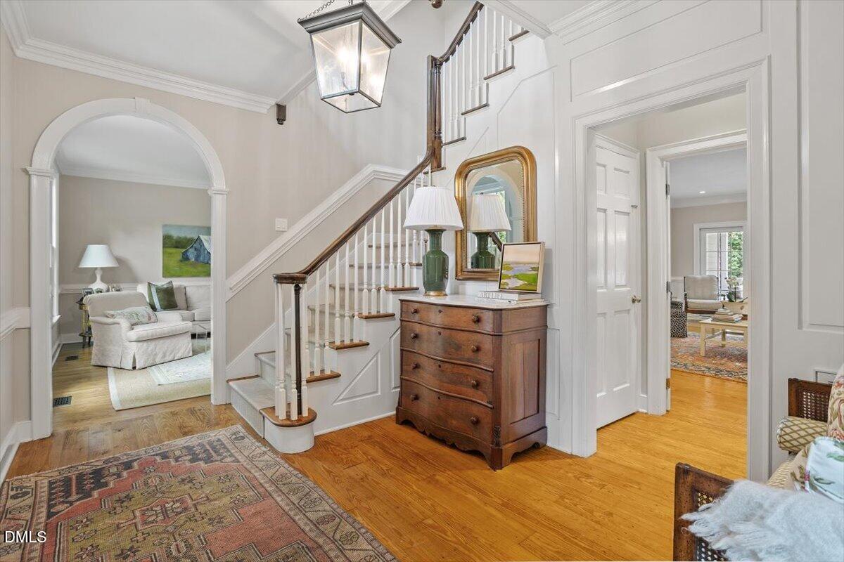 2330 Hales Road Raleigh, NC 27608 - Photo 5 of 42 05