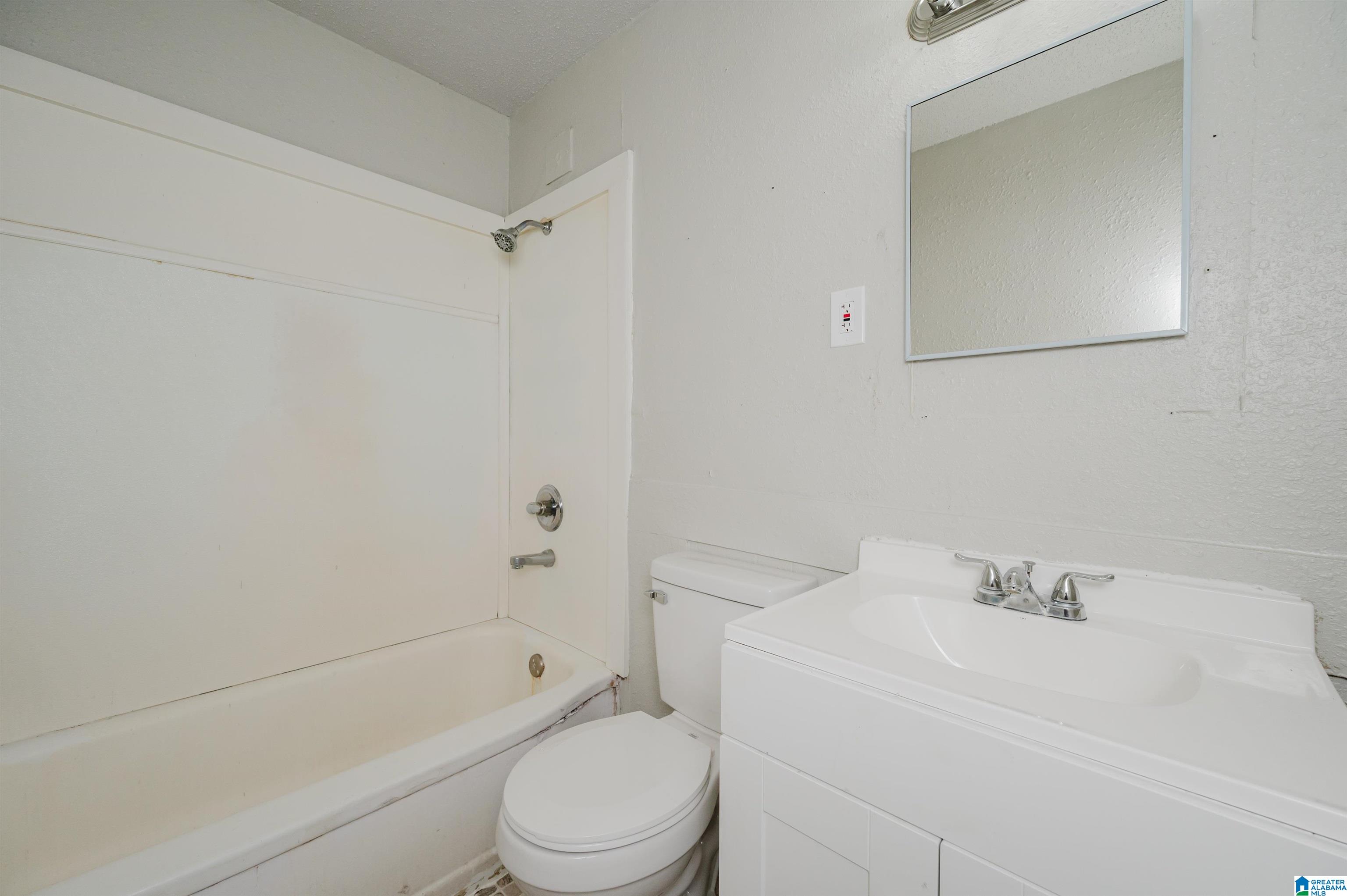 1257 16th Place Southwest Birmingham, AL 35211 - Photo 7 of 7