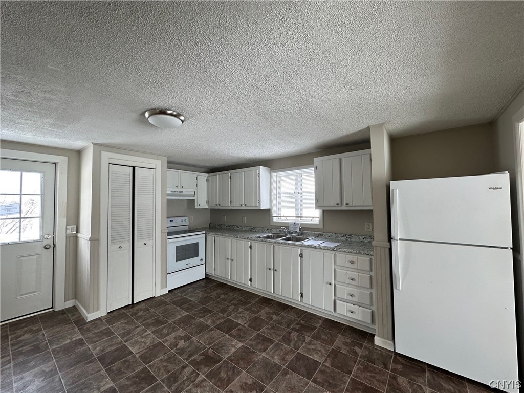 421 Casey Road German Flatts, NY 13407 - Photo 9 of 16