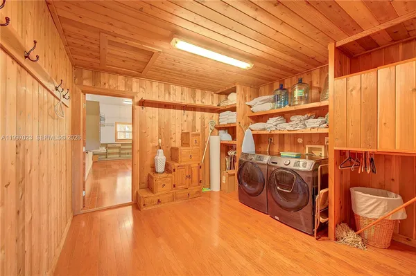 a view of an empty room with a barbeque