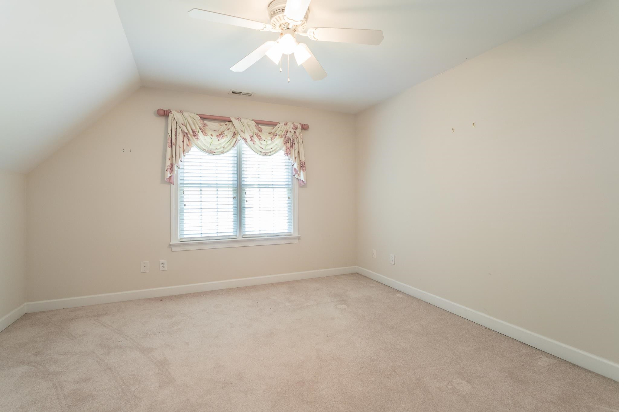6728 Hammersmith Drive Raleigh, NC 27613 - Photo 29 of 30 Photo 31